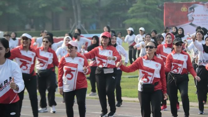 Memperingati HUT Polwan ke-75, Gelar Olahraga Bersama Dihadiri Istri Kapolri dan Istri Panglima