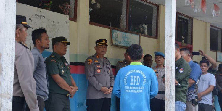 Kapolres Labusel Beserta Rombongan Tinjau Tapal Batas Provinsi Riau dan Sumut Yang Berpotensi Rawan Konflik