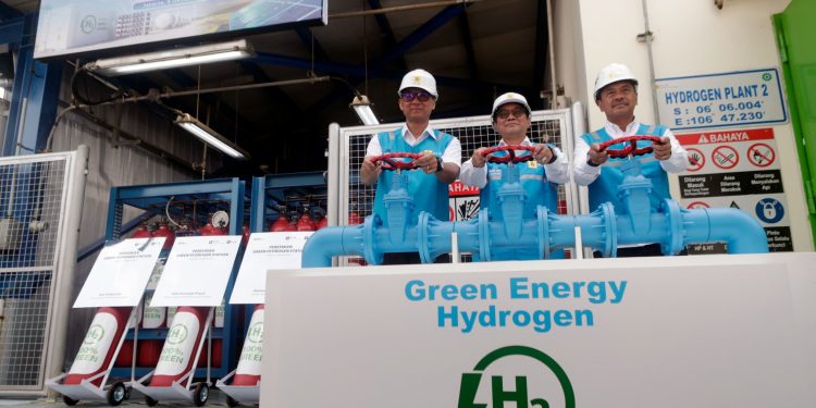 Pertama di Indonesia, PLN Produksi Green Hydrogen 100 Persen 