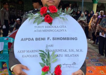 Kabag Ren Polres Labusel Pimpin Upacara Pemakaman Anggota Polsek Sei Kanan