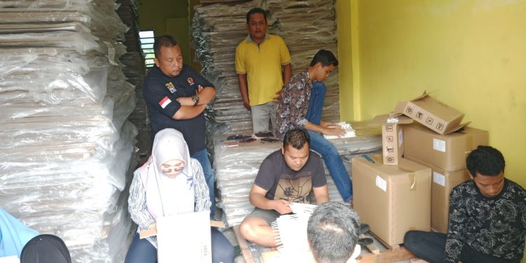 Polres Labusel Melakukan Pengecekan Logistik dan Segel Pemilu 2024