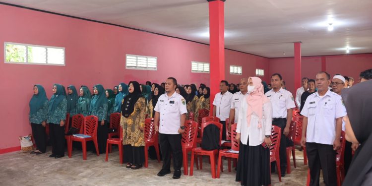 Rosalina Beri Motivasi ke PKK Desa Sanggapati Untuk Tingkatkan Kesejahteraan dan Kesehatan Masyarakat