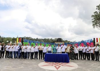 Resmikan Alun-alun Nias Utara, Pj Gubernur Sumut Harap Bisa Jadi Sentra Ekonomi Baru