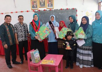 Menuju Gerak PKK-KKBPK-Kesehatan, Rosalina Lakukan Peninjauan dan Pembinaan ke Warga Desa Aek Gunung