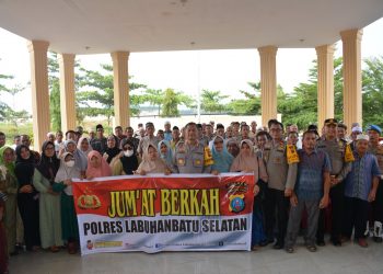 Polres Labusel Giat Jum’at Berkah, Kapolres : Teruslah Berbuat Baik Untuk Semua