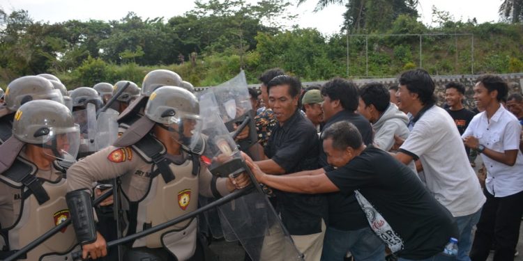 Simulasi Pengamanan TPS Pemilu 2024, Kapolres : Laksanakan Tugas Dengan Baik Dan Humanis