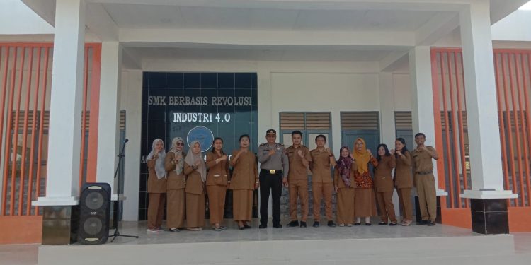 Kapolsek Torgamba Ajak Siswa SMK Arum Aek Raso Tingkatkan Disiplin dan Cegah Bahaya Narkoba