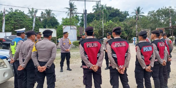 Kapolres Labuhanbatu Selatan Cek Pergeseran Logistik di Kantor PPK Kec. Kampung Rakyat