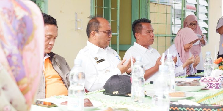 Pj. Walikota Padangsidimpuan Tinjau Sunat Massal dan Pengobatan Gratis Di UPTD. Puskesmas Pijorkoling