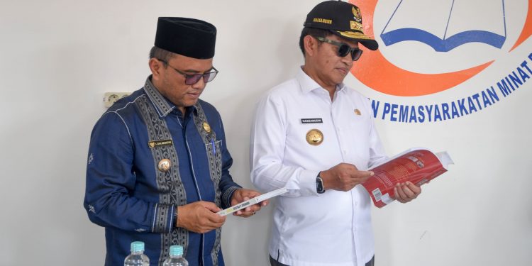 Pj. Gubsu Hasanuddin Resmikan Pojok Baca di Kota Padangsidimpuan