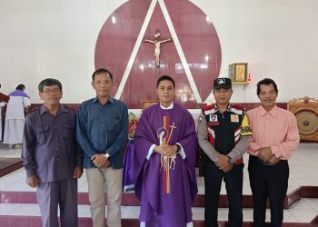 Polsek Kotapinang Gelar Minggu Kasih di Gereja Katolik Kampung Kristen – Kotapinang