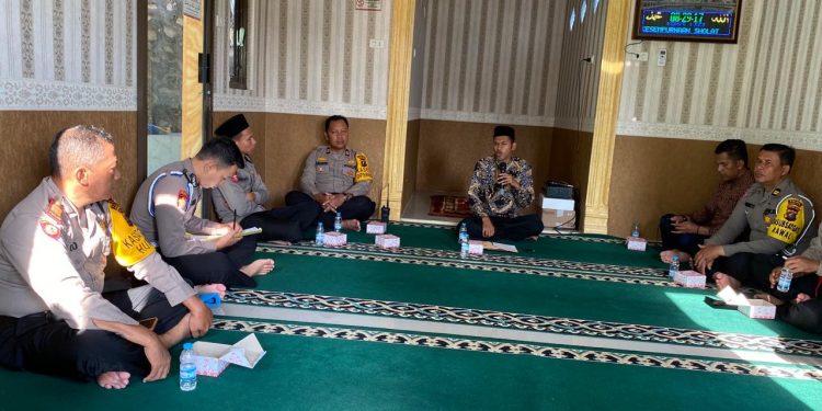 Personel Polres Labusel Tingkatkan Keimanan Melalui Kegiatan Pembinaan Rohani dan Mental