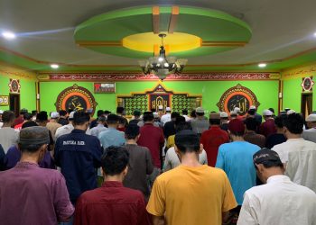Warga Binaan Lapas Narkotika Klas IIA P.Siantar melaksanakan Sholat Taraweh Berjamaah
