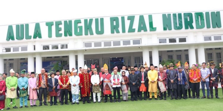 Pj. Walikota Padangsidimpian Hadir Di Pembukaan Musrenbang RKPD 2025 Sumut Naik Becak