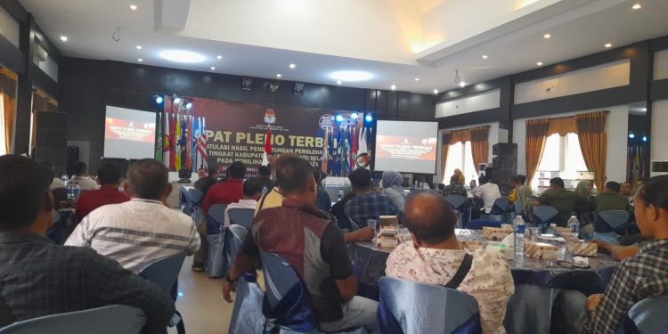 Kapolres Labusel Hadiri Rapat Pleno di Convention Hall Hotel Grand Suma Blok Songo