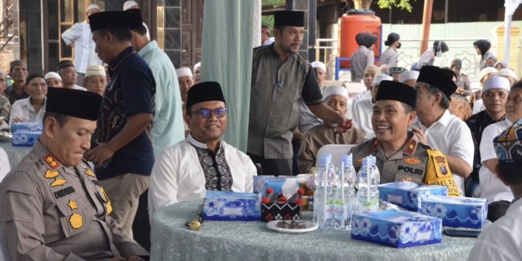 Pj. Wali Kota Padangsidimpuan Hadiri Buka Puasa Bersama Yang Digelar Polda Sumut di Masjid Al Ikhlas Samora