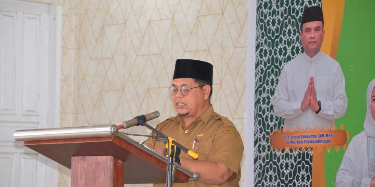 Pj. Wali Kota Padangsidimpuan Hadiri Peringatan Isra’ Mi’raj Nabi Muhammad SAW 1445 Hijriyah