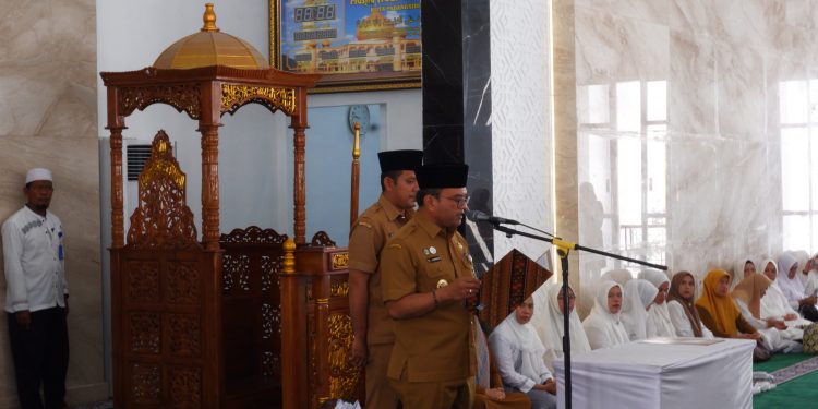 Pj. Walikota Padangsidimpuan Kukuhkan Pengurus Pengajian Al – Ikhlas Periode 2023 – 2028