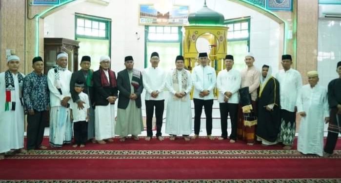 Bupati Labusel Salat Idul Fitri 1445 H/ 2024 M Di Mesjid Musthofa