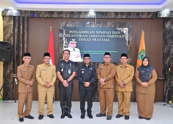 Pj. Walikota Padangsidimpuan Lantik 5 Pejabat Pimpinan Tinggi Pratama
