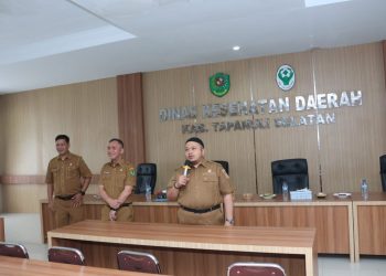 Masuk Kerja Pasca Cuti Lebaran, Bupati Tapsel Lakukan Kunjungan Ke Beberapa OPD