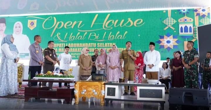 Bupati Labuhanbatu Selatan Melaksanakan Acara Open House Halal Bi Halal Bersama Masyarakat