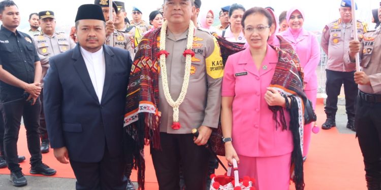 Bupati dan Forkopimda Sambut Kedatangan Kapoldasu Dalam Rangka Kunker dan Syukuran Mapolres Tapsel