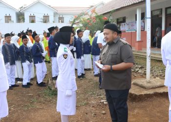 Bupati Dolly Pasaribu Berikan Tali Asih Pada MTQ Ke-56 Tapsel