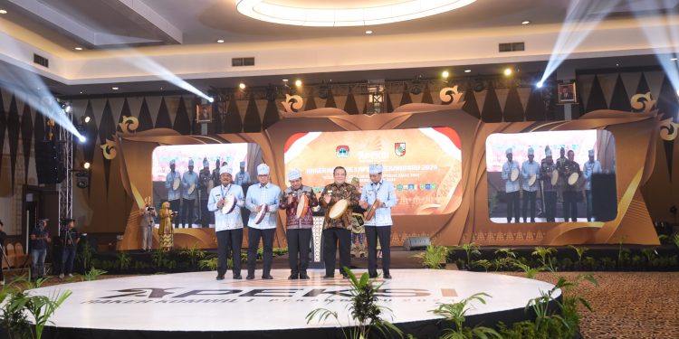 Penjabat Walikota Padangsidimpuan Ikuti Raker Komwil I APEKSI Di Kota Pekanbaru