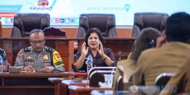 Persiapan Menuju Acara Besar Yang Mengagumkan Di Kabupaten Karo