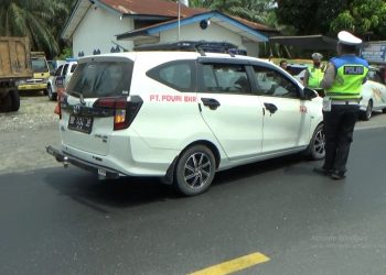 Satlantas dan Instansi Lainnya Lakukan Razia Penertiban izin Trayek Angkutan Umum