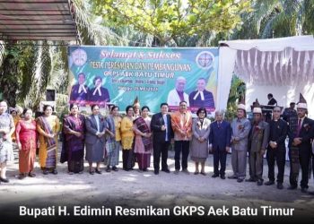 Bupati H. Edimin Resmikan GKPS Aek Batu Timur