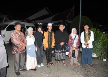 Bupati Tapsel Lepas 50 Peserta Training Center MTQ Ke Medan