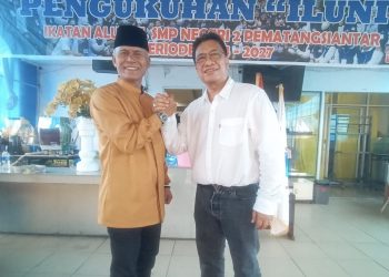 Drs.Koni Ismail Siregar Hadiri Pelantikan Ketua Umum Ikatan Alumni SMP Negeri 2 Pematangsiantar Yudi Hasmir Siregar SH,MH