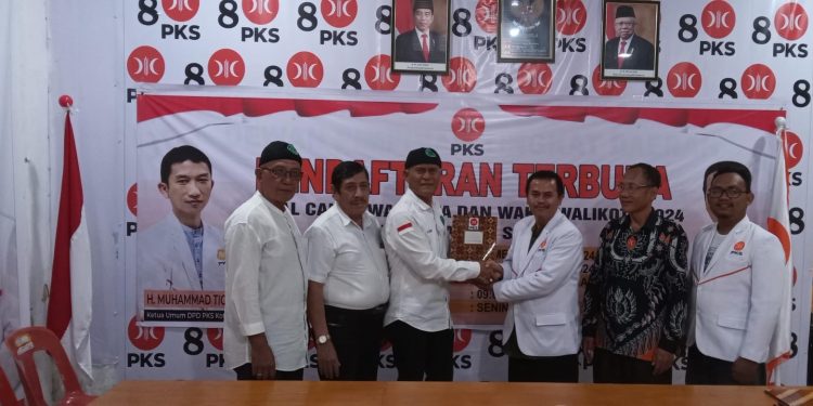 Koni Ismail Siregar Mendaftar Ke PKS Untuk Pilkada Pematangsiantar