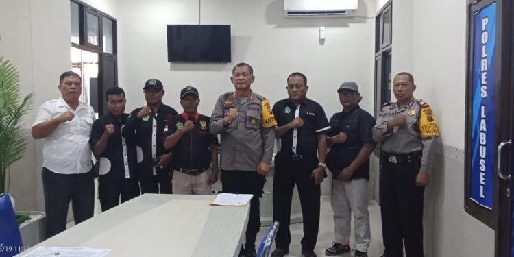 Kapolres Labuhan Batu Selatan Menerima Silaturahmi ALKOWAR