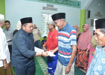 Bupati Tapsel Serahkan ZIS Secara Serentak ke Seluruh Kecamatan se-Tapsel