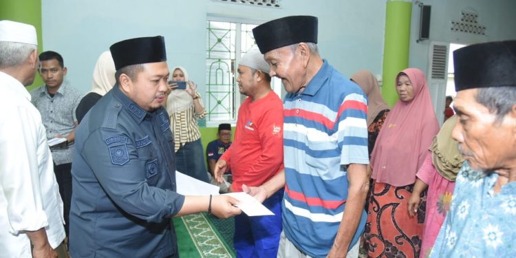 Bupati Tapsel Serahkan ZIS Secara Serentak ke Seluruh Kecamatan se-Tapsel