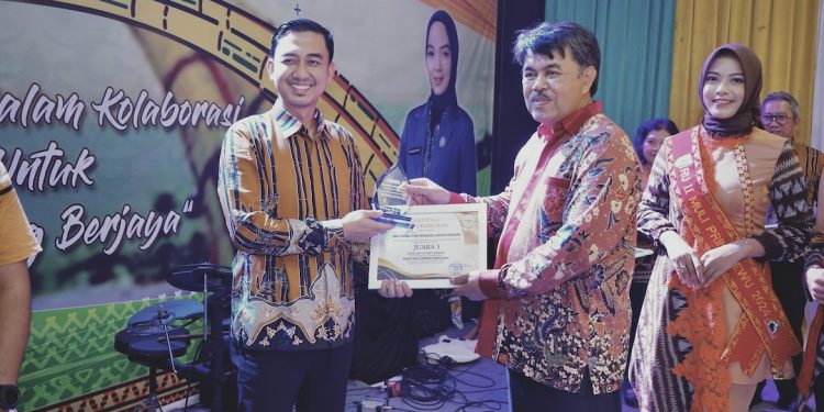 Sekdakab Pringsewu Hadiri Penutupan Pekan Raya Lampung