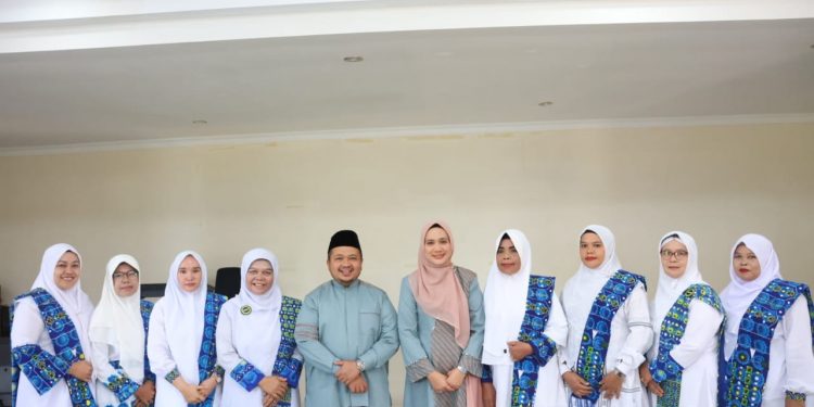 Bupati Tapsel dan Keluarga Jalin Silaturahmi Dengan Ormas se-Tapsel