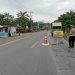 Polres Labusel Pasang Rambu Di Jalinsum Desa Pekan Tolan Antisipasi Kemacetan