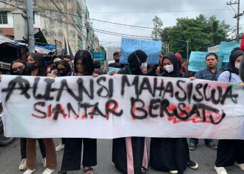 Aliansi Mahasiswa Siantar Bersatu Gelar Aksi Tolak RUU Pilkada di Pematangsiantar