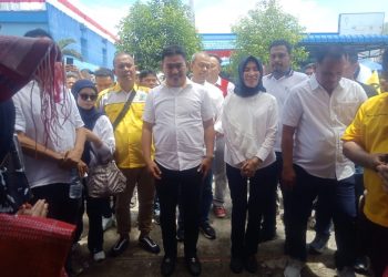 Mangatas Silalahi SH Dan DR Ade Sandra SH, MH, Calon Kedua Yang Mendaftar Ke KPU Kota Pematangsiantar