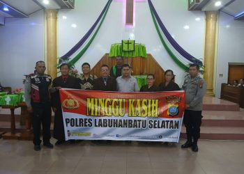 Polres Labusel Laksanakan Giat Minggu Kasih Di Gereja GKPI Cikampak