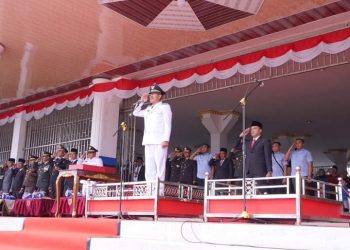 Upacara Penaikan Bendera Merah Putih di Pemkab Labusel Berlangsung Khidmat