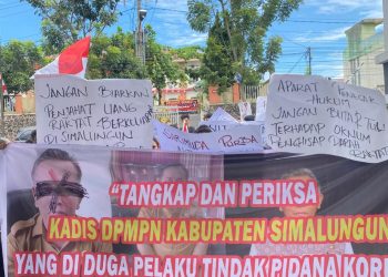 Unjuk Rasa Di Kejari Simalungun, Aliansi Pemuda Sumatera Utara (APARA) Desak Kajari Menangani Dugaan Kasus Korupsi Di Dinas DPMN