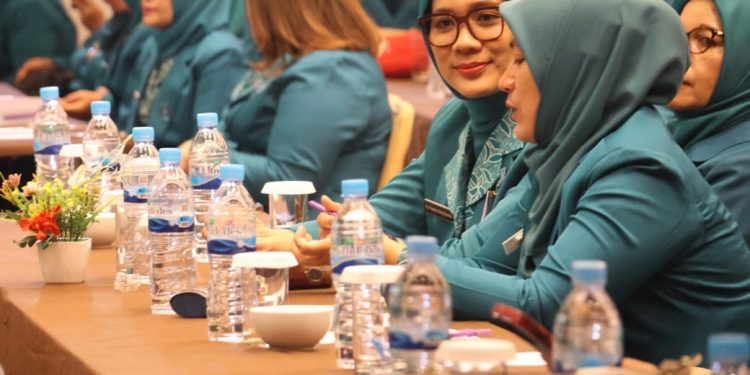 Ketua TP PKK Tapsel Hadiri Pembukaan Jambore PKK Tahun 2024 di Medan