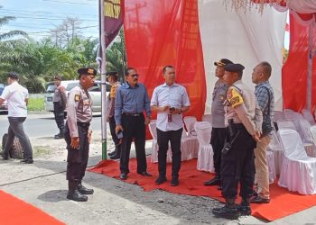 Kapolres Labusel Tinjau Persiapan KPU Labusel Untuk Penerimaan Calon Bupati dan Wakil Bupati di Hari Pertama Pendaftaran