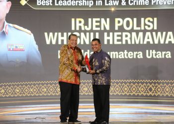 Kapolda Sumut Terima Penghargaan CNN Indonesia Awards 2024 ‘Best Leadership in Law & Crime Prevention