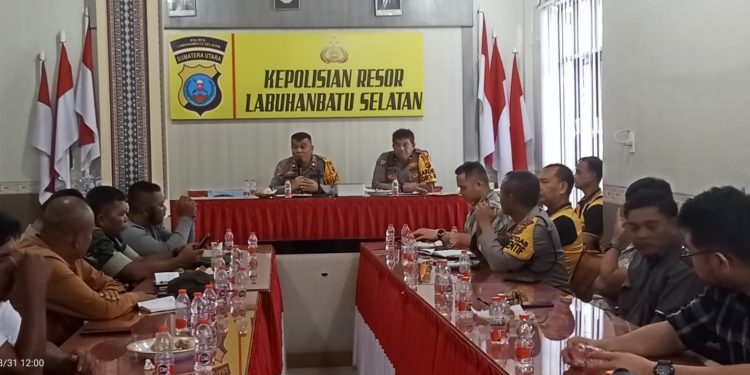 Polres Labusel Fasilitasi Mediasi Antara PT. STA Dengan MDTM Sungai Kanan